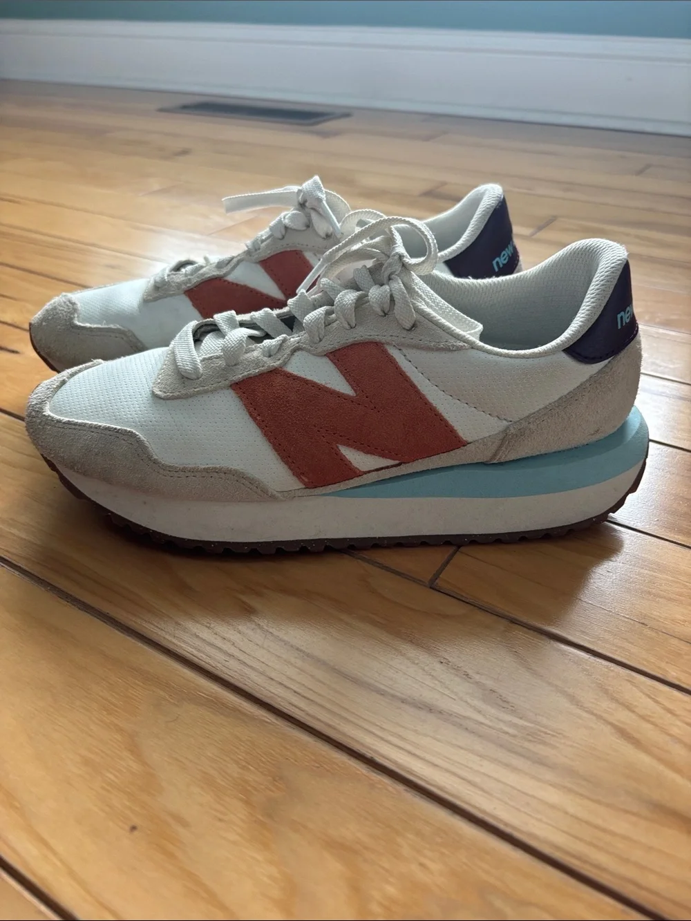 Women’s New Balance 237 Tan Sneakers with Rust Suede Stripes Size 8 - Picture 1 of 7